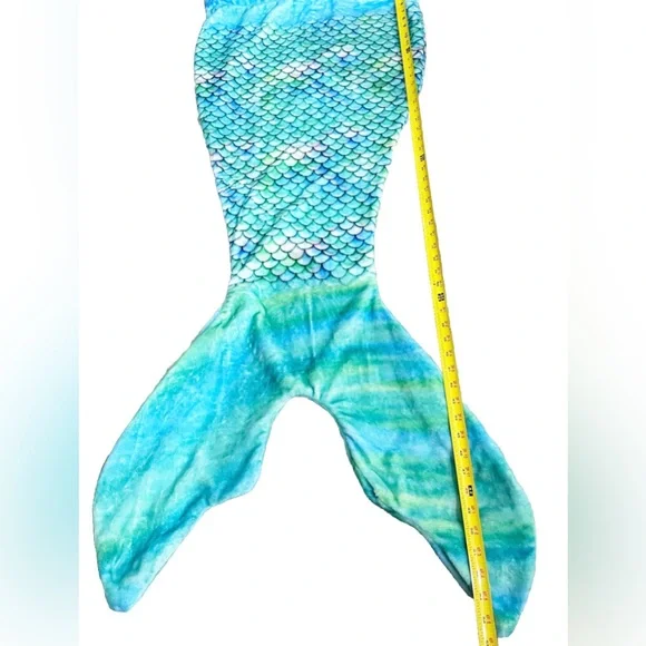 Comfy Tails Mermaid Tail Throw Blanket Plush Blue Green Kids - Picture 5 of 7